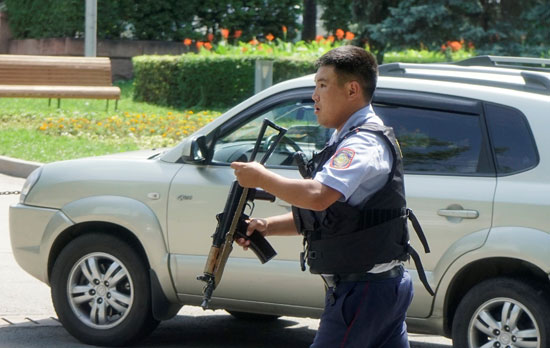  هجمات ضد الشرطة والاجهزة الخاصة فى كزاخستان (1)