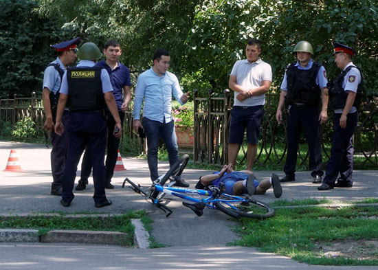 هجمات ضد الشرطة والاجهزة الخاصة فى كزاخستان (8)