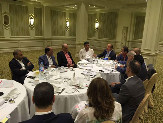  اتحاد المستثمرين محمد فريد خميس خلال اجتماع المستثمرين (2)