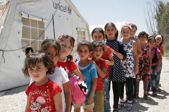 1اطفال سوريا اللاجئين  (1)