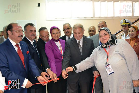 افتتاح المراكز البحثية بطب الإسكندرية (1)