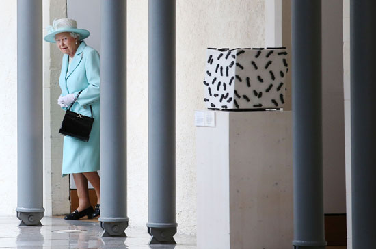 الملكة إليزابيث تفتتح جلسة البرلمان الاسكتلندى (2)