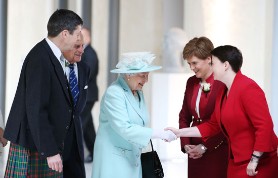 الملكة إليزابيث تفتتح جلسة البرلمان الاسكتلندى (6)