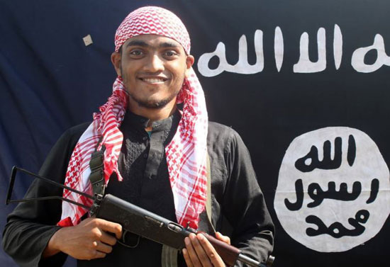 داعش يكشف عن هوية منفذى هجمات بنجلاديش (3)