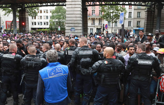 اشتباكات، قوات الأمن ، المئات من المهاجرين، كاليه ،بشمال فرنسا (5)
