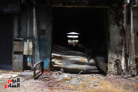 السيطرة على حريق هائل بمصنع بويات بمدينة 6 أكتوبر (14)