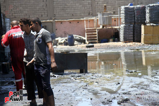 السيطرة على حريق هائل بمصنع بويات بمدينة 6 أكتوبر (16)