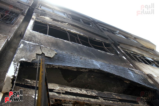 السيطرة على حريق هائل بمصنع بويات بمدينة 6 أكتوبر (3)