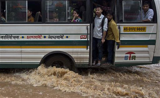 1فيضانات شمال شرق الهند (3)