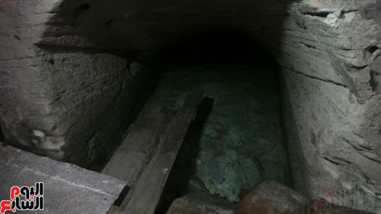  المياه الجوفية داخل المقابر (6)