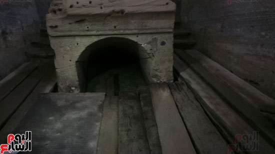  المياه الجوفية داخل المقابر (7)