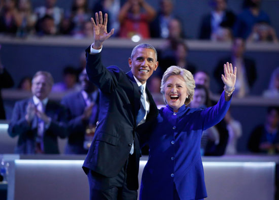 0-(5)أوباما يؤيد هيلارى كلينتون ويطالب الديمقراطيين بالدفع بها إلى رئاسة أمريكا