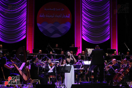 افتتاح المهرجان الصيفى للموسيقى والغناء بالإسكندرية(34)