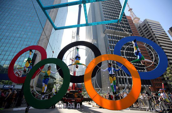 مدينة ريو دى جانيرو البرازيلية تتزين استعدادًا لاستقبال الأولمبياد (9)