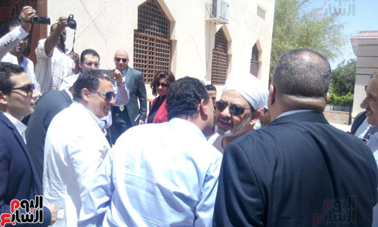 وزير الصحة ووزيرة الهجرة في مؤتمر صحفى بمستشفى الأقصر الدولى (8)