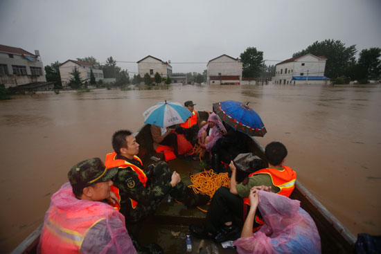 فيضانات فى الصين (1)