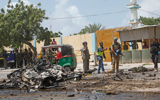 1سبعة قتلى على الأقل فى هجوم على إدارة التحقيق الجنائى بالصومال (3)
