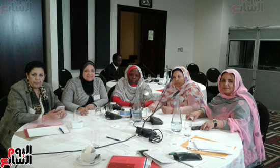 1مى محمود تشارك بمؤتمر صندوق الأمم المتحدة للسكان وتجمع نساء البرلمان الأفريقى (2)