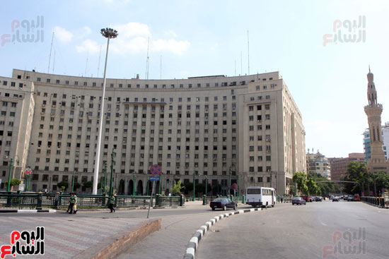 سيولة مرورية فى ميدان التحرير وشوارع وسط البلد  (2)