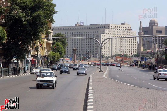 سيولة مرورية فى ميدان التحرير وشوارع وسط البلد  (10)
