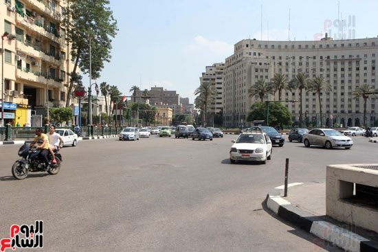 سيولة مرورية فى ميدان التحرير وشوارع وسط البلد  (8)