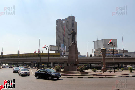 سيولة مرورية فى ميدان التحرير وشوارع وسط البلد  (9)