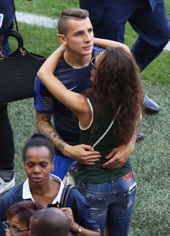 كورة، كوره، صديقات اللاعبون، زوجات اللاعبين،  يورو 2016، كونتي (4)