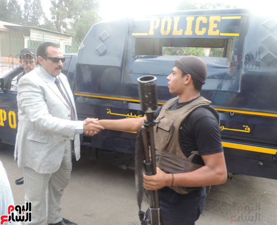 مدير امن الإسماعيلية بجولة ميدانية على أقسام الشرطة (15)