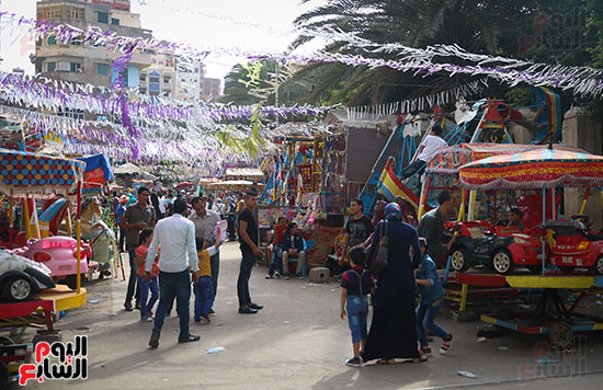 عيد الفطر المبارك بساحة مسجد أبو بالعباس بالإسكندرية (13)