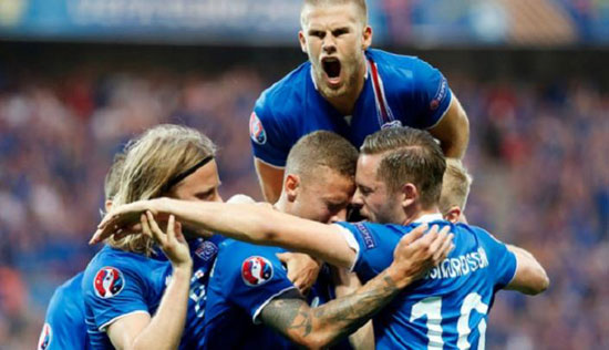 9-منتخب-ايسلندا