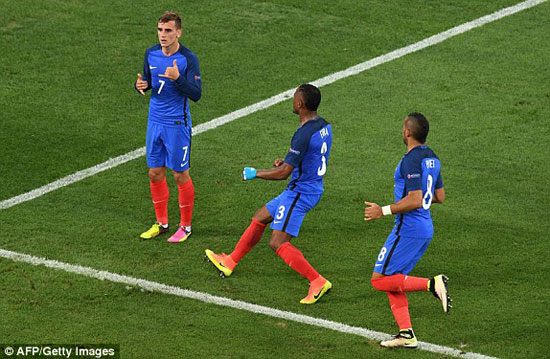 المنيا ، فرنسا (9)