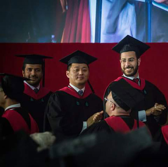  نادر بكار يحتفل بحصوله على  درجة الماجستير من جامعة هارفارد (2)