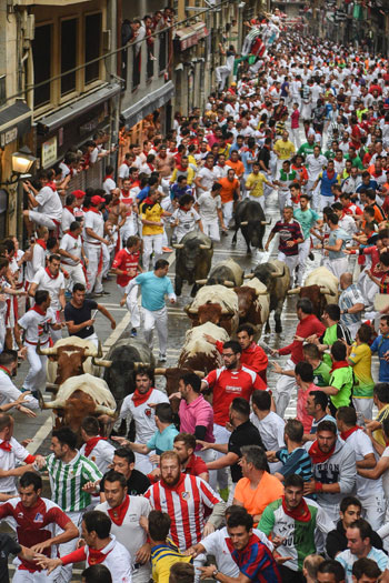 مهرجان سان فيرمين للثيران (14)