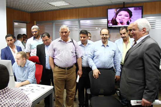 	رؤساء تحرير الصحف الإقليمية خلال تفقد التجهيزات الفنية بالجريدة -اليوم السابع -8 -2015