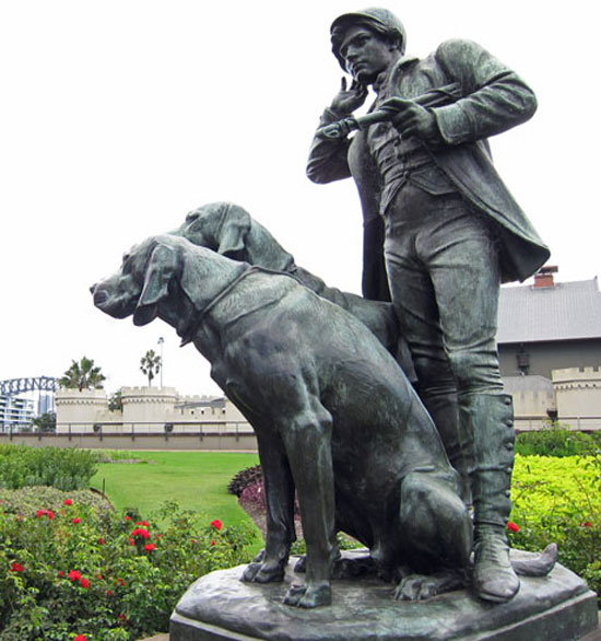 تمثال  الصياد  والكلاب -اليوم السابع -8 -2015