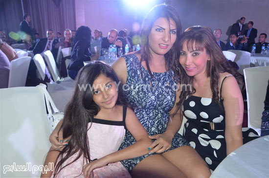  رولا وابنتها وصديقاتها  -اليوم السابع -8 -2015