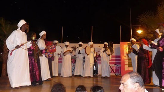 احتفالية مركز المصطبة للموسيقى الشعبية بمرور 15 عاما على تأسيسه بالمسرح المكشوف بدار الاوبرا -اليوم السابع -8 -2015
