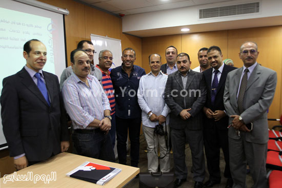 الكاتب الصحفى خالد صلاح مع مدرسى موقع كايرو دار -اليوم السابع -8 -2015