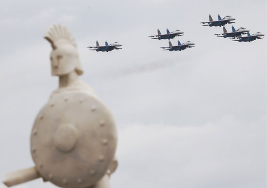 	الطائرات الروسية تفتتح المسابقة  -اليوم السابع -8 -2015