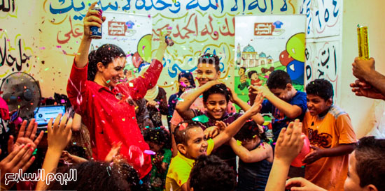 فرحة الأطفال بالملابس الجديدة -اليوم السابع -8 -2015