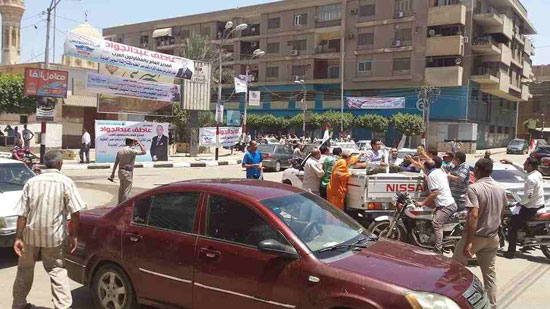 لافتات المرشحين فى ميدان المديرية   -اليوم السابع -8 -2015
