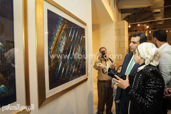 	 الدكتور عبد الواحد النبوى يتحدث مع الفنانة سهير عثمان -اليوم السابع -8 -2015