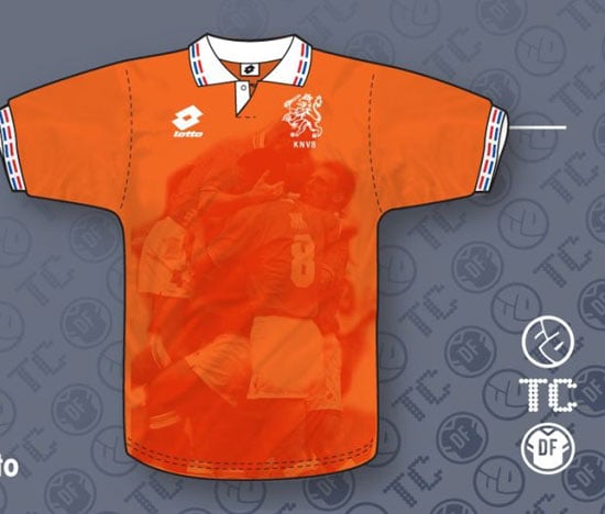 القميص الأساسى لفريق إنتر ميلان الإيطالى فى موسم 2010/2011، وهو من صنع شركة 
