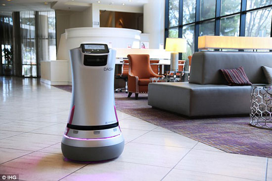 روبوت متطور للفنادق  -اليوم السابع -8 -2015