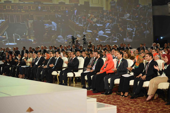 الرئيس عبد الفتاح السيسى خلال حضوره نموذج المحاكاة (2)