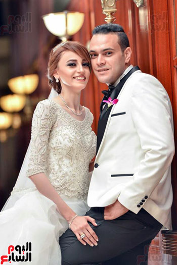  تامر حسنى يفاجئ ابنة الشهيد مصطفى إبراهيم الخطيب فى حفل زفافها (6)