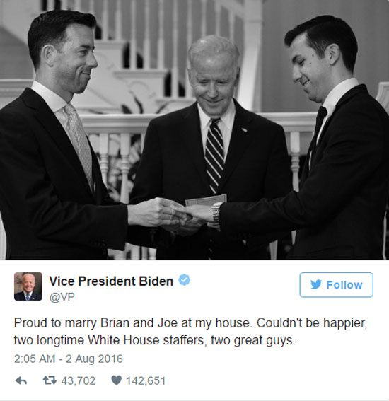 نائب الرئيس الأمريكى يزوج شابين مثليين يعملان بالبيت الأبيض (1)