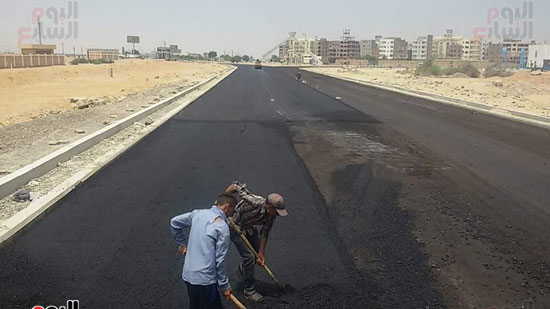 1تعمير سيناء ينفذ مشروعات تطوير الطرق بالسويس (2)