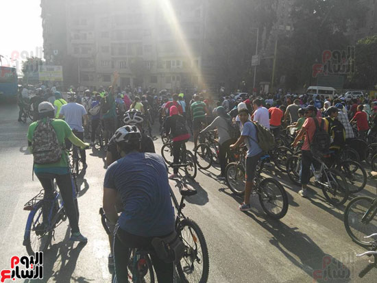 انطلاق ماراثون دراجات لـ150شابا من جامعة القاهرة لشوارع الزمالك (3)