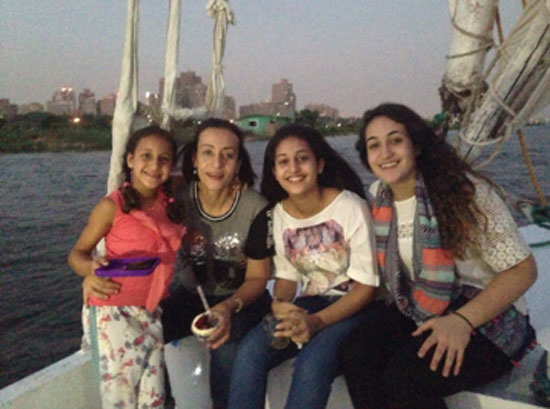 داليا مع بناتها -اليوم السابع -9 -2015